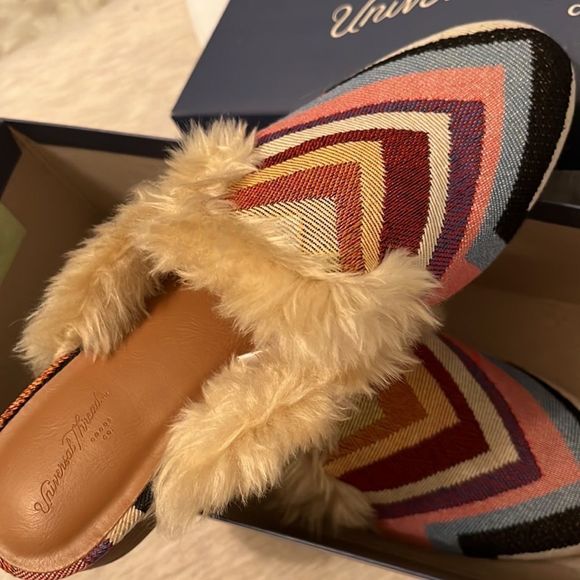 Bibiana Aztec Tribal Textile Mules Sz 6 - Picture 5 of 5